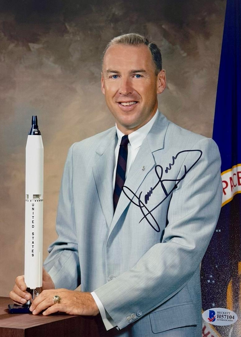 Astronaut Jim Lovell Signed 8x10 Photo (NASA Gemini) Beckett COA